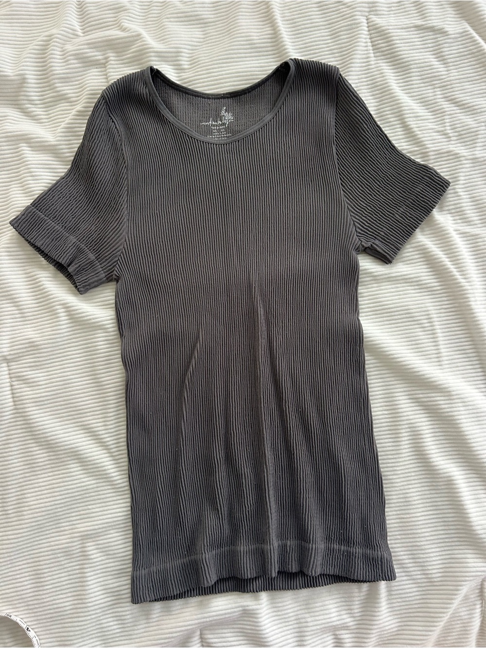 Ribbed Short-Sleeve Tee - Gray